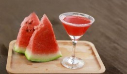 寝室楼吃瓜,揭秘校园生活那些事儿