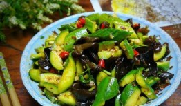 吃瓜掉水里被踩,一场意外的“瓜田”悲剧