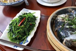 吃鱼吃瓜吃饭,饭桌上的美味交响曲