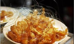 阿姨吃拔丝红瓜,阿姨的拔丝红瓜美食之旅