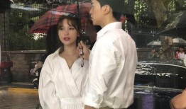 在恋爱综艺吃瓜70,揭秘明星情侣甜蜜背后的“吃瓜”瞬间