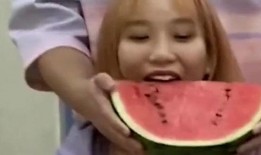 吃瓜自己男朋友,揭秘吃瓜女孩与男友的爱情故事