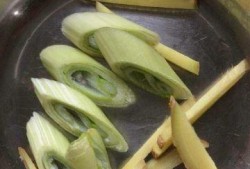 方瓜和虾可以一起吃吗,能否共食的饮食之谜