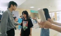 在恋爱综艺吃瓜70,揭秘明星情侣甜蜜背后的“吃瓜”瞬间