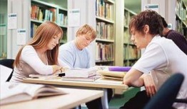美国留学吃瓜孩子,吃瓜孩子的留学生活揭秘