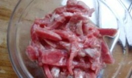 孩子吃小瓜牛肉,孩子营养美食新选择