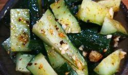 重庆人民吃瓜图,麻辣鲜香，尽享夏日清凉