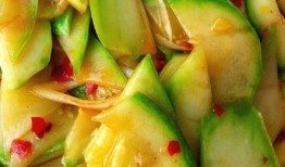 夏至吃瓜有什么好处,清凉一夏，养生益处多