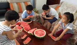 幼儿吃瓜大赛